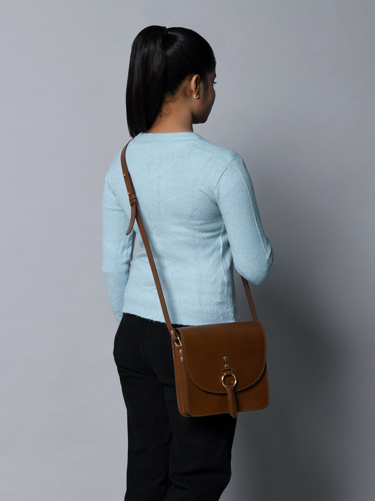 Bolso bandolera "Elegancia Marrón"