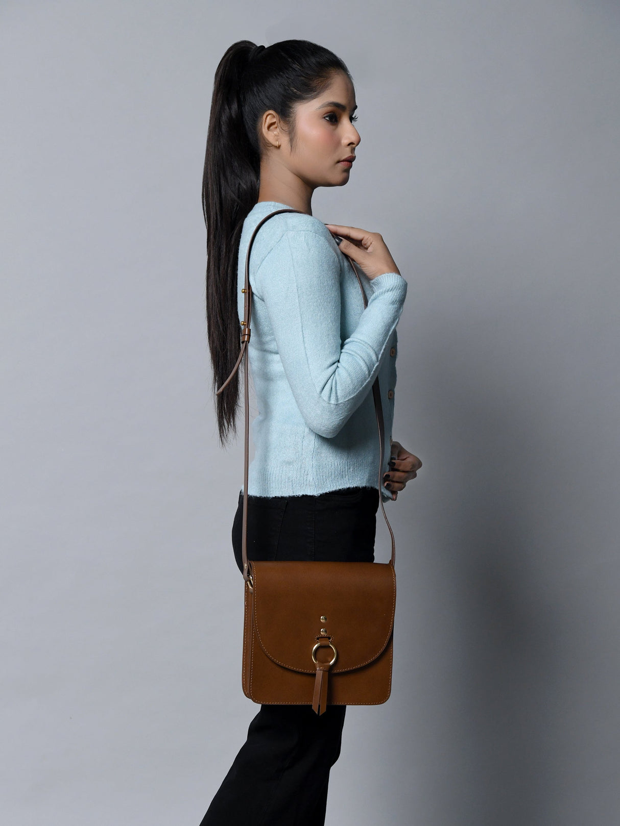 Bolso bandolera "Elegancia Marrón"
