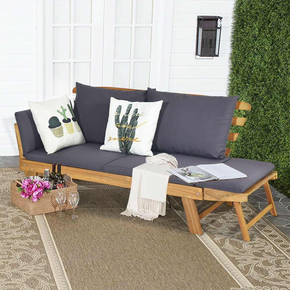 Sofá cama convertible para patio con cojín grueso