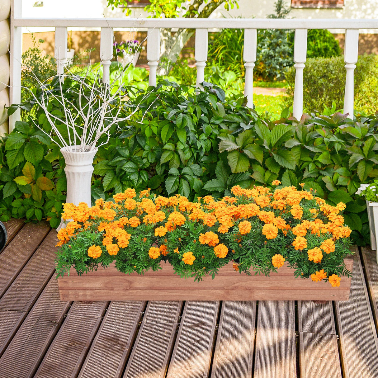 Jardinera elevada decorativa de madera para patio y ventana