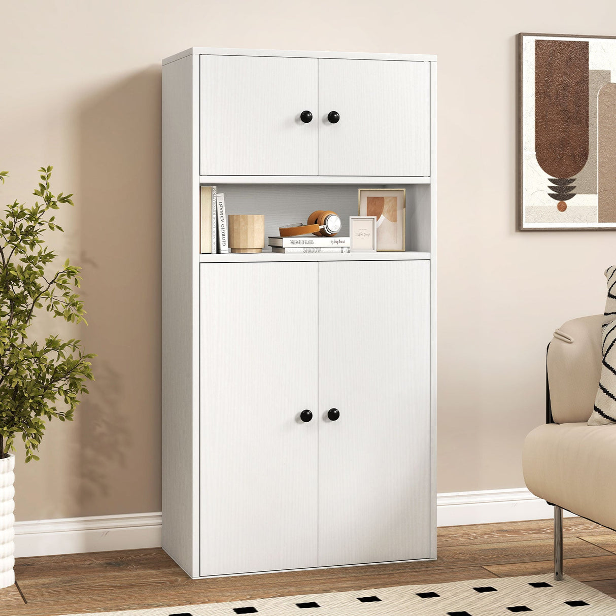 Estantería de 44 Pulgadas de Alto con Puertas y Estante Ajustable