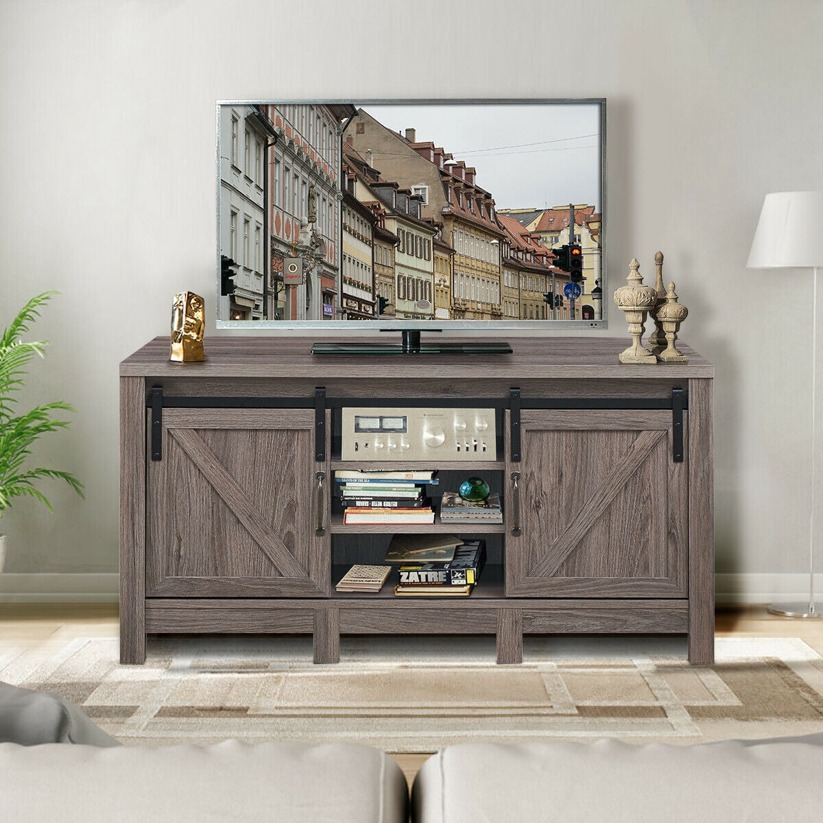 Mueble para TV de 55 pulgadas con puertas corredizas estilo granero y estantes ajustables