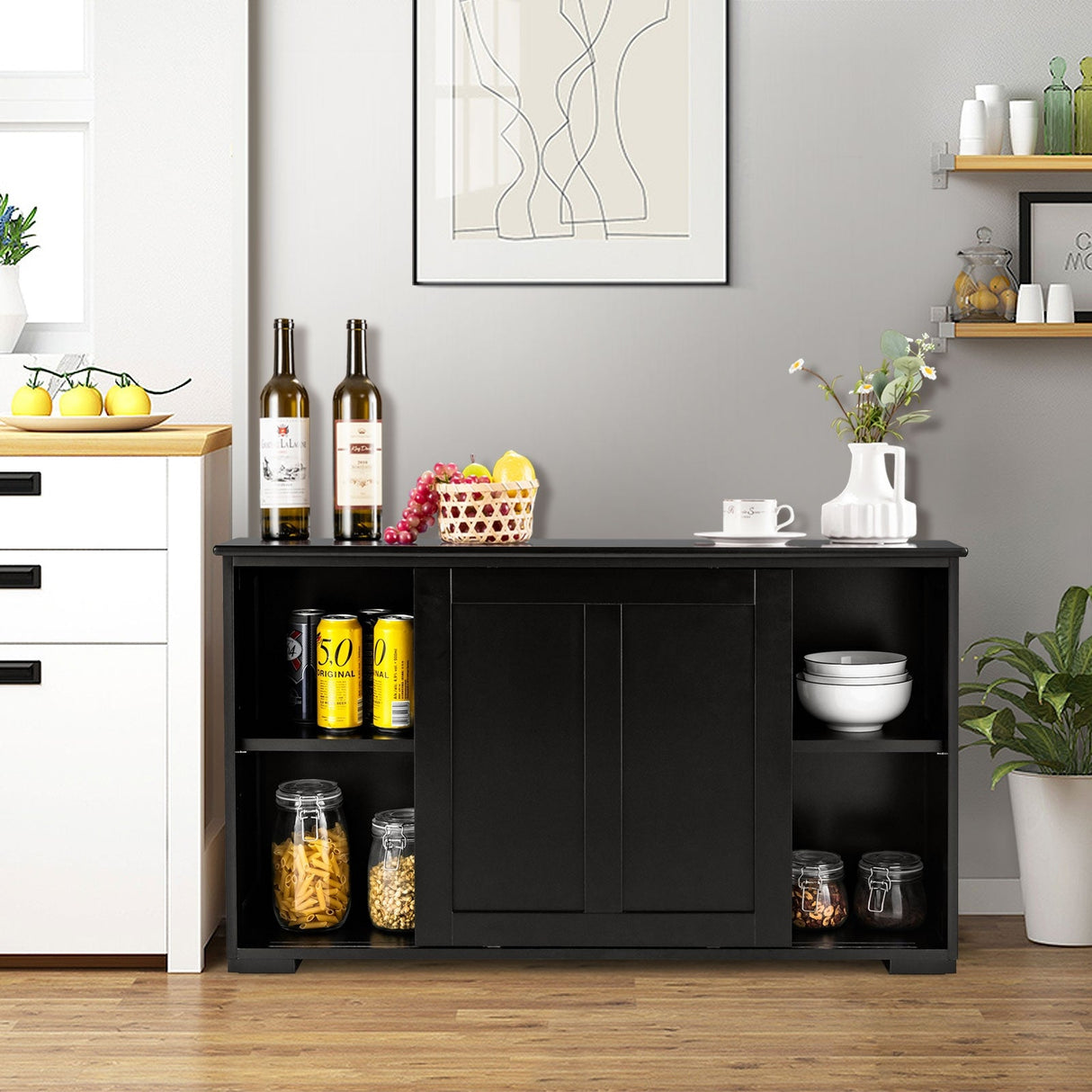 Mueble de cocina con puerta corrediza de madera