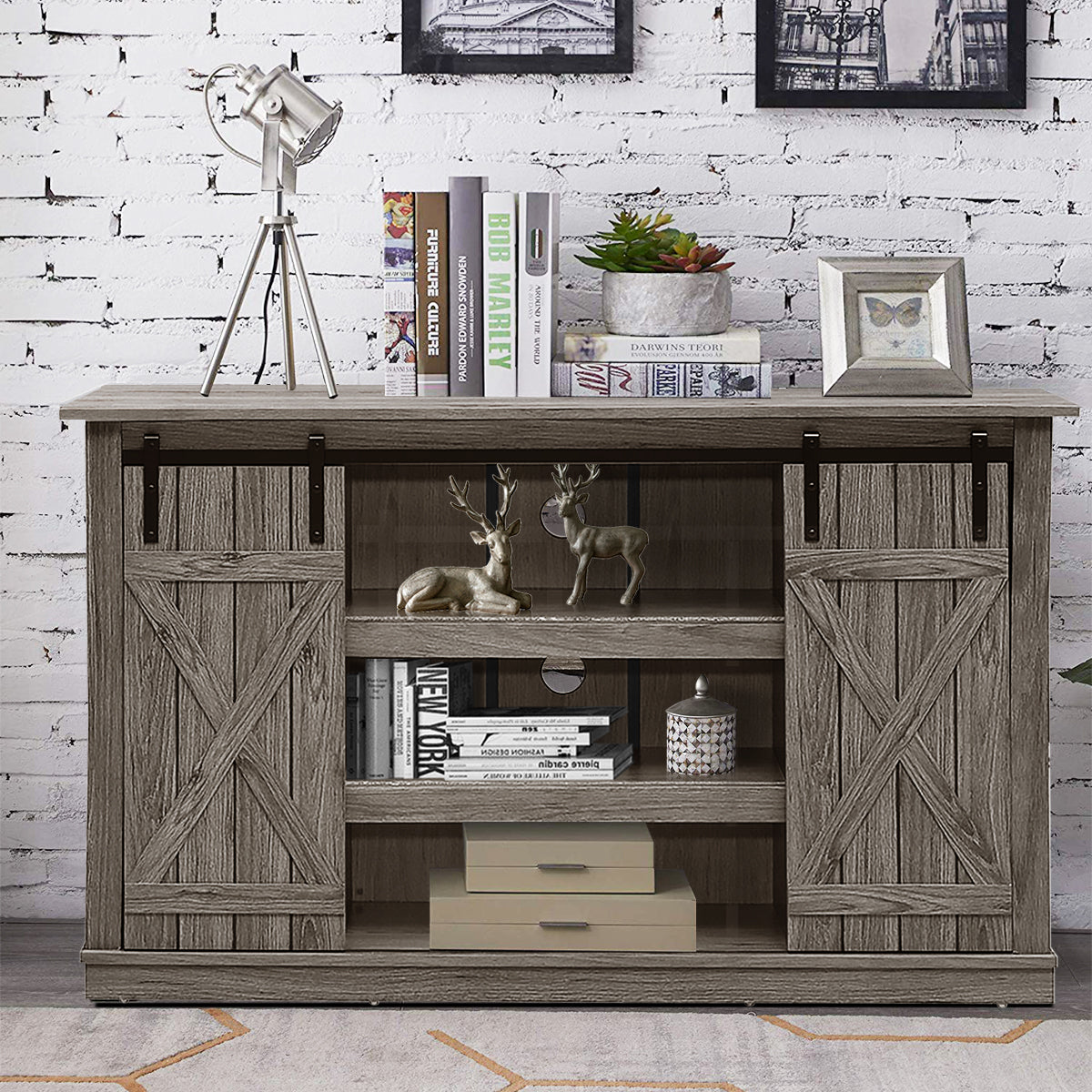 Mueble de TV con puertas corredizas tipo granero