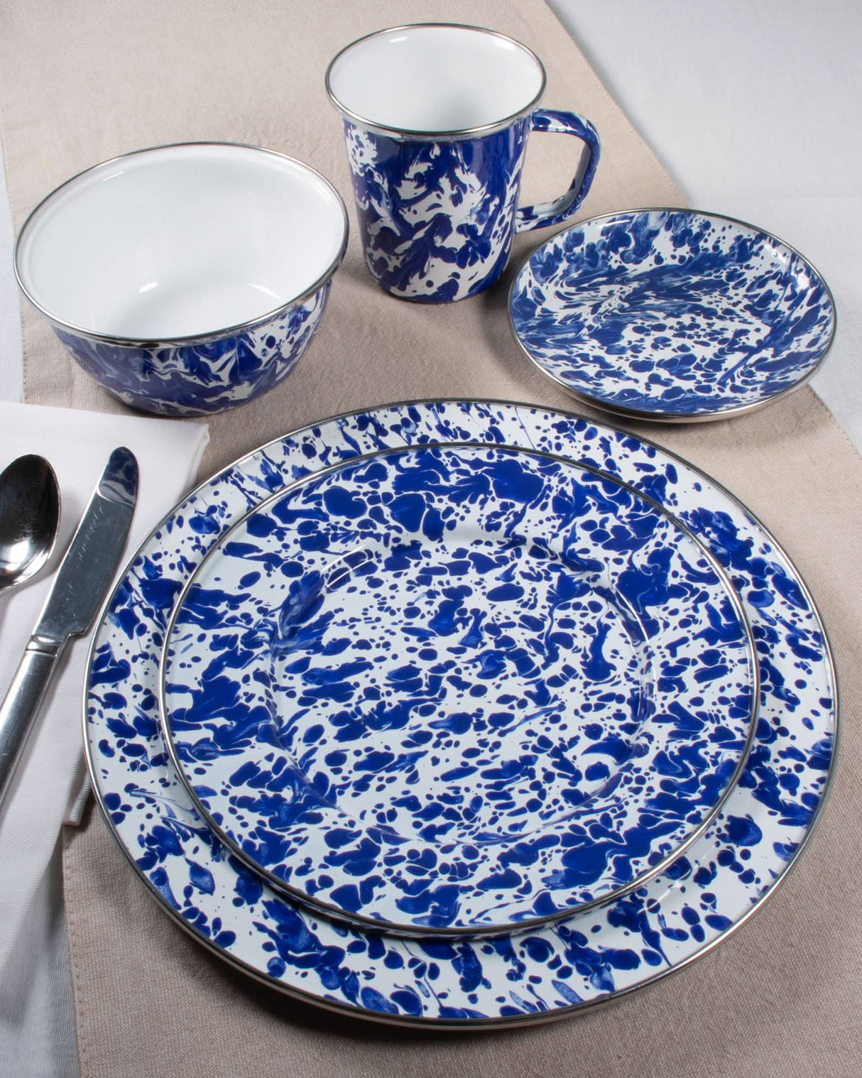 Golden Rabbit Enamelware Medium Tray