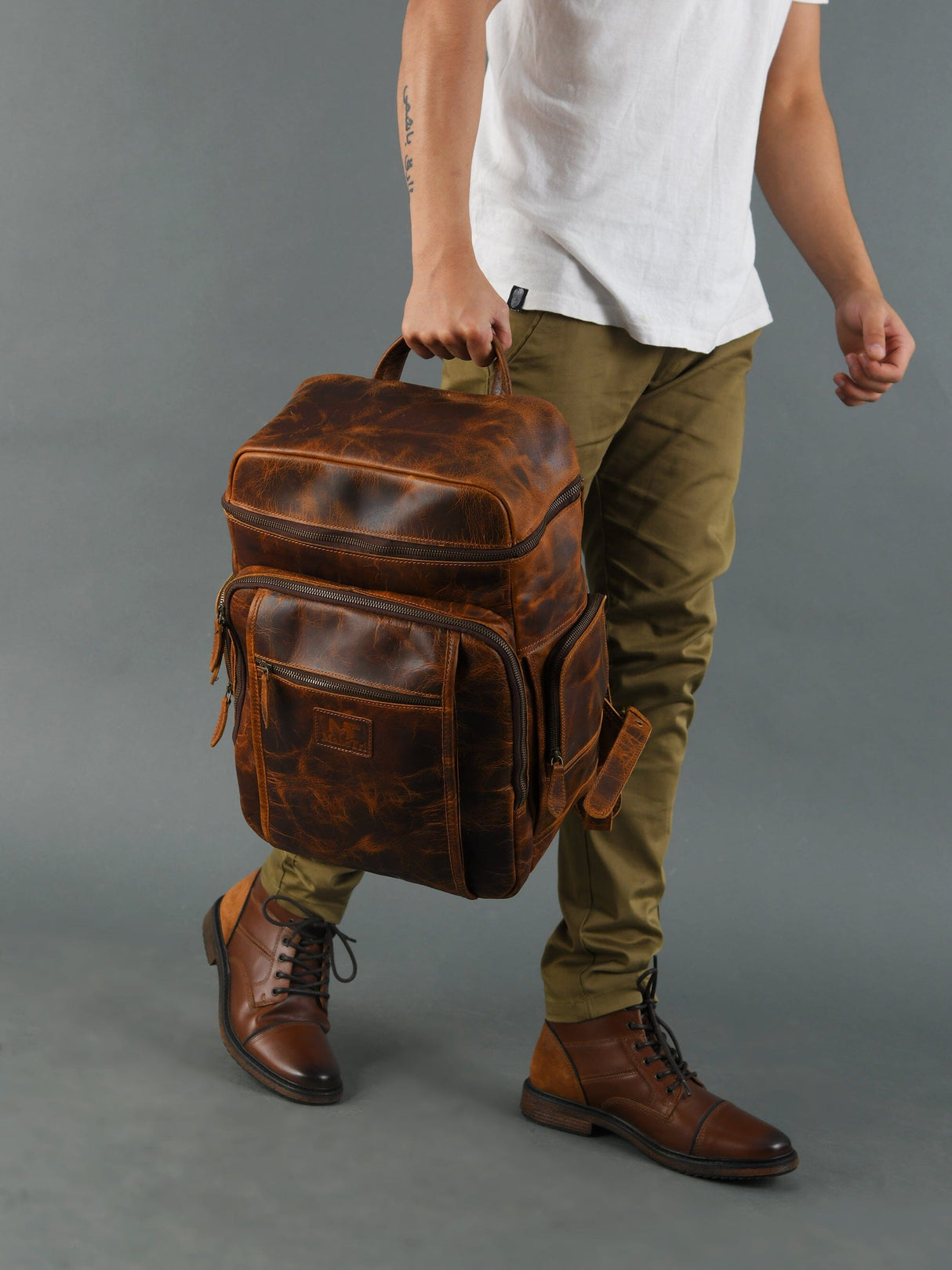Mochila de viaje de cuero Buffalo Alpha Caramel