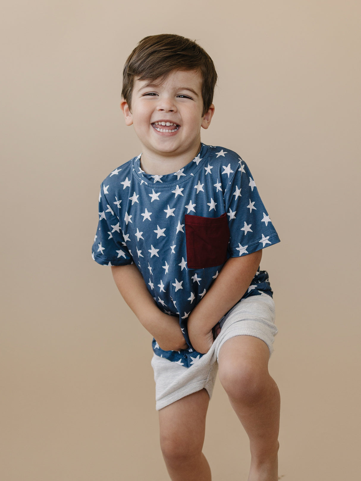 Camiseta de bolsillo de bambú del 4 de Julio de Navy Stars
