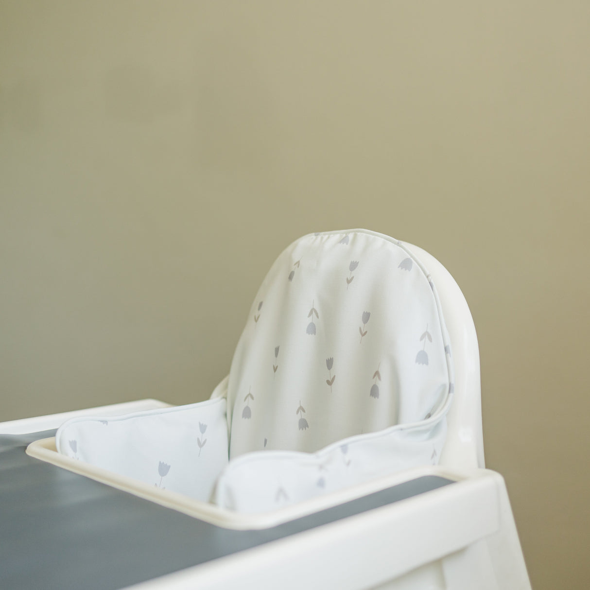 Funda de cojín IKEA Antilop Pequeños Tulipanes