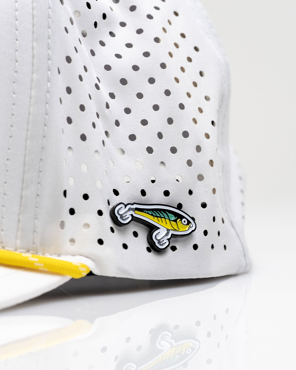 Señuelo de Pesca Blanco - Gorra de Cuerda Perforada