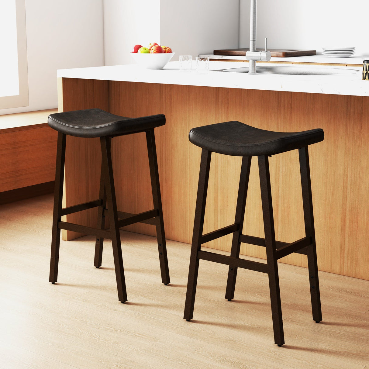 Juego de 2 taburetes de bar con asiento de silla de montar tapizado en cuero sintético y reposapiés - Marrón