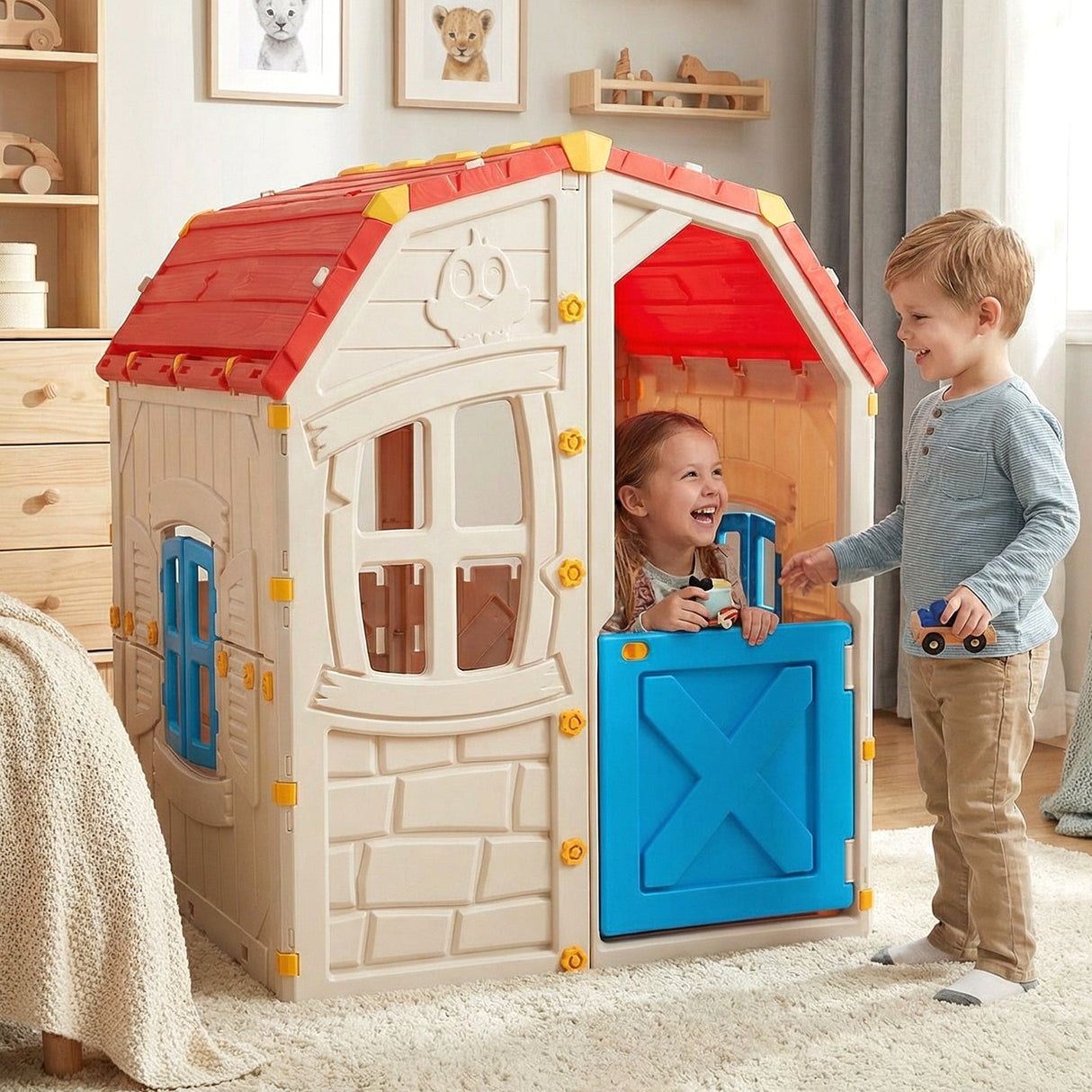 Casa de juegos de exterior para niños con ventanas y puerta que se abren para uso en interiores