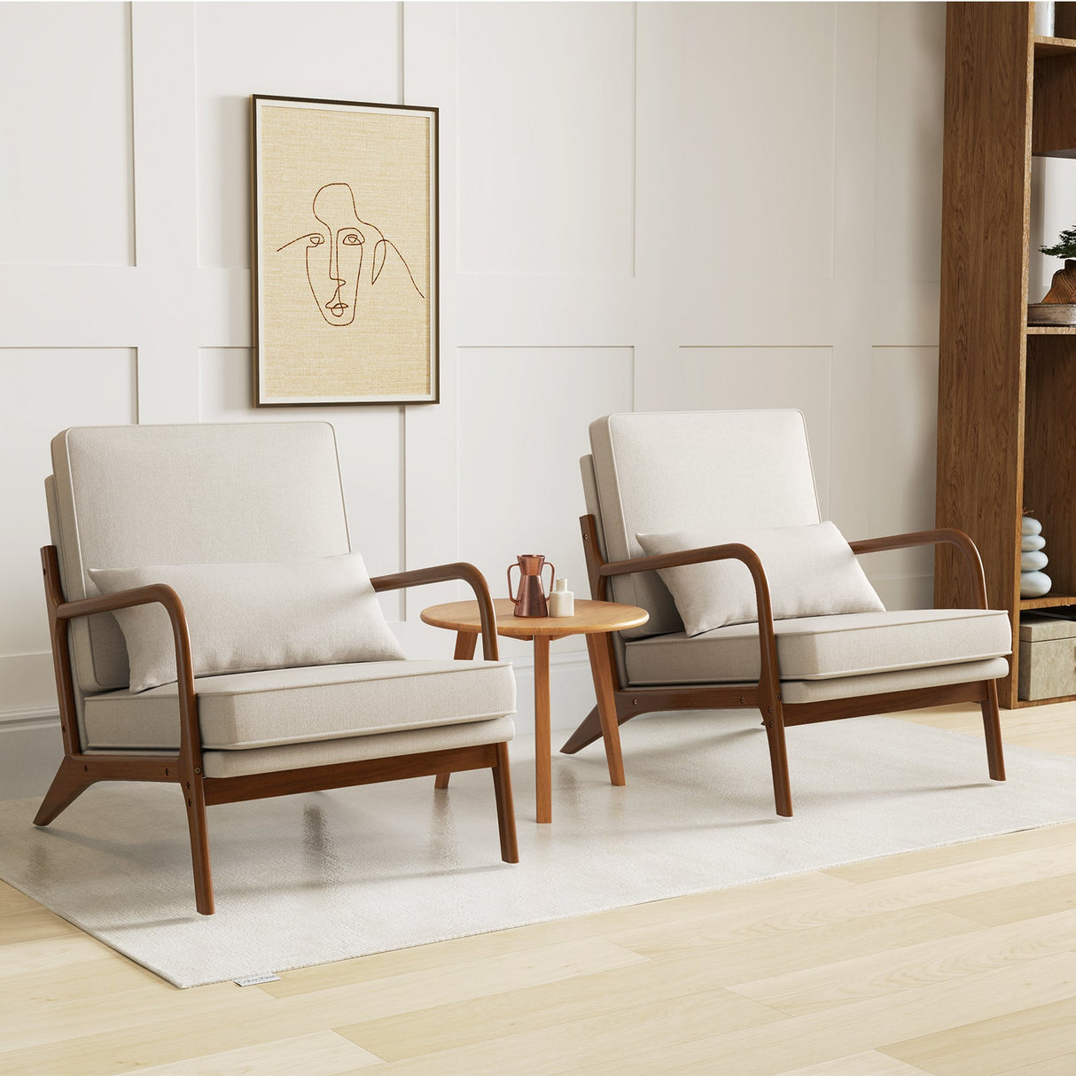 Sillón moderno con reposabrazos de madera de caucho y respaldo extraíble