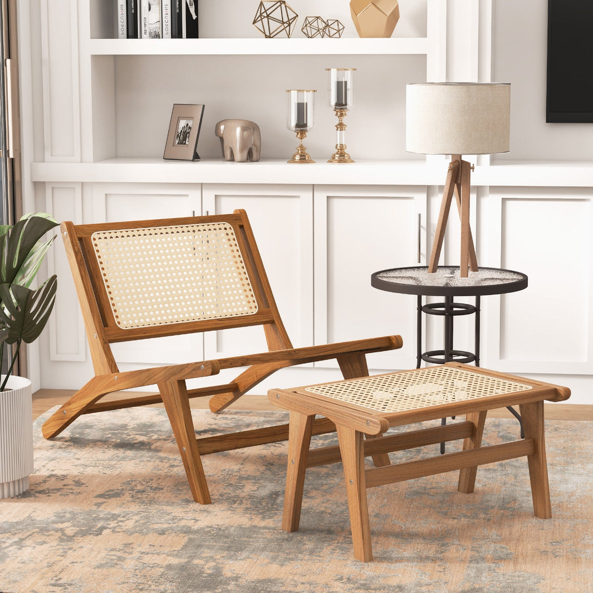 Reposapiés de madera de teca natural con ratán tejido a mano