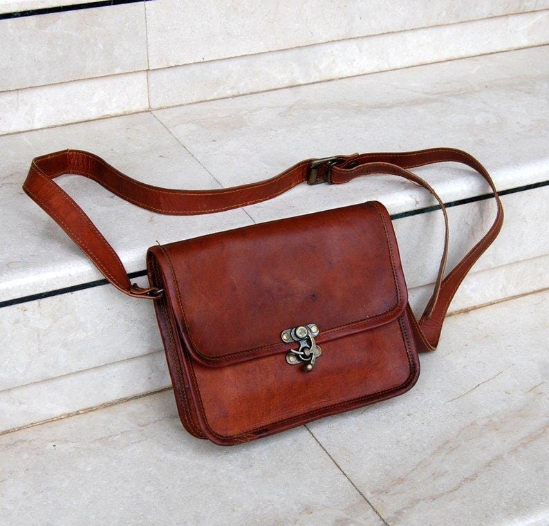 El bolso bandolera femenino