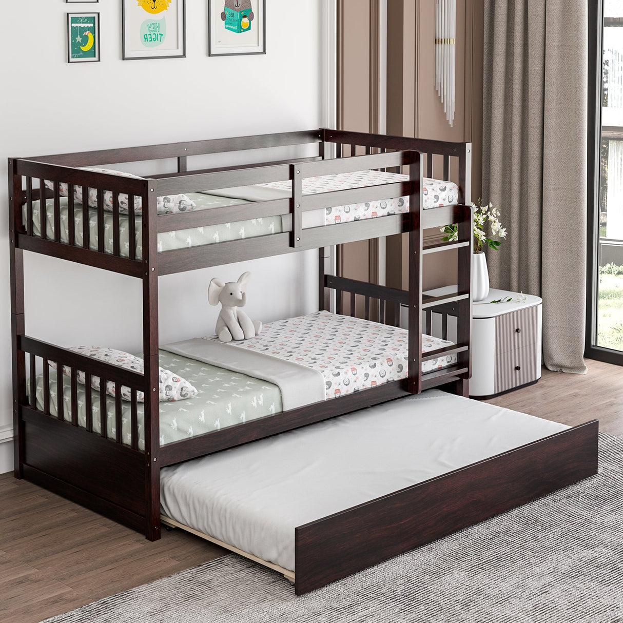 Litera doble sobre doble con cama nido extraíble y escalera