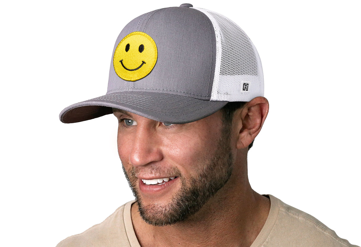 Smiley Face Trucker Hat | Gray-White Emoji Snapback
