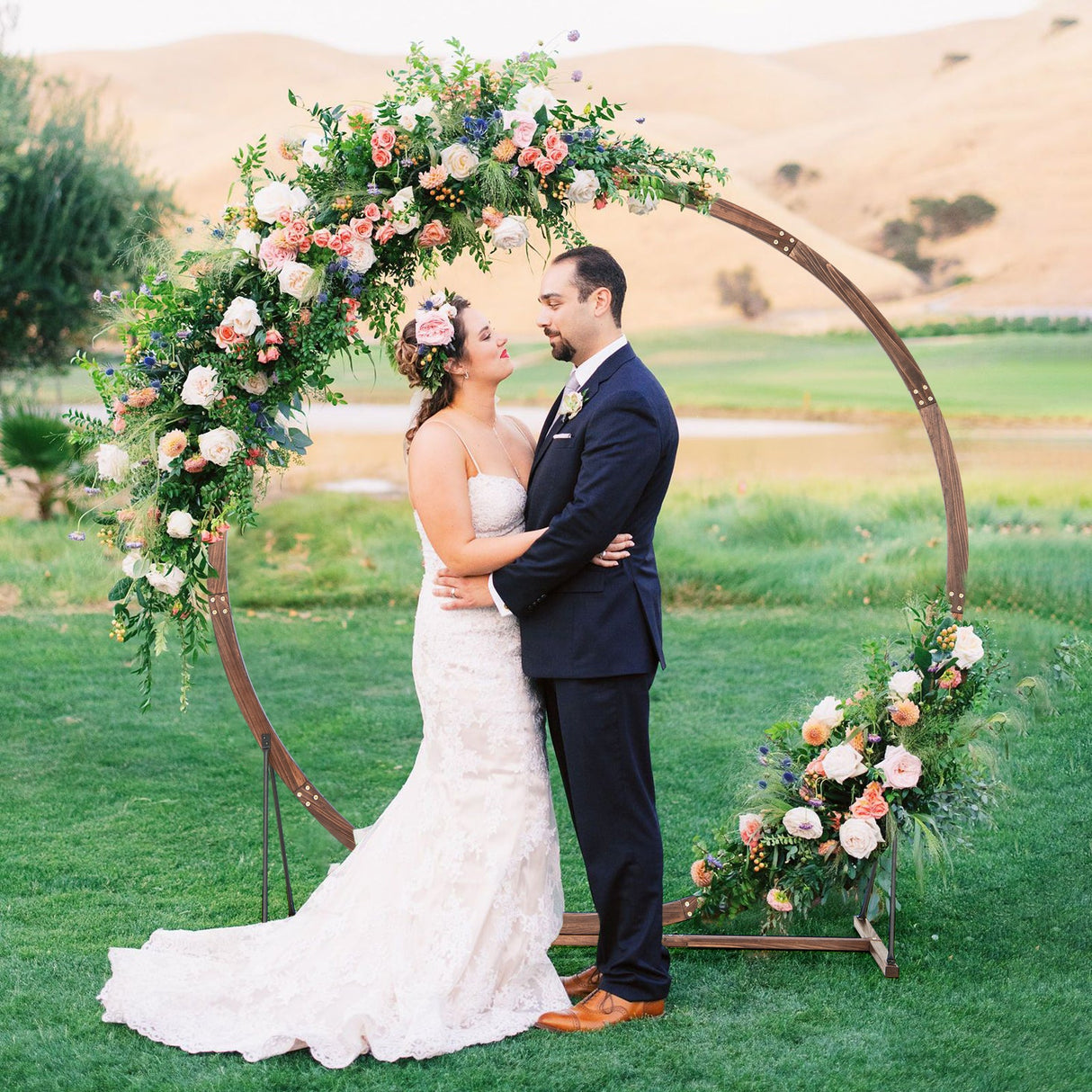 Arco de boda de madera Soporte de madera maciza para telón de fondo de ceremonia de boda