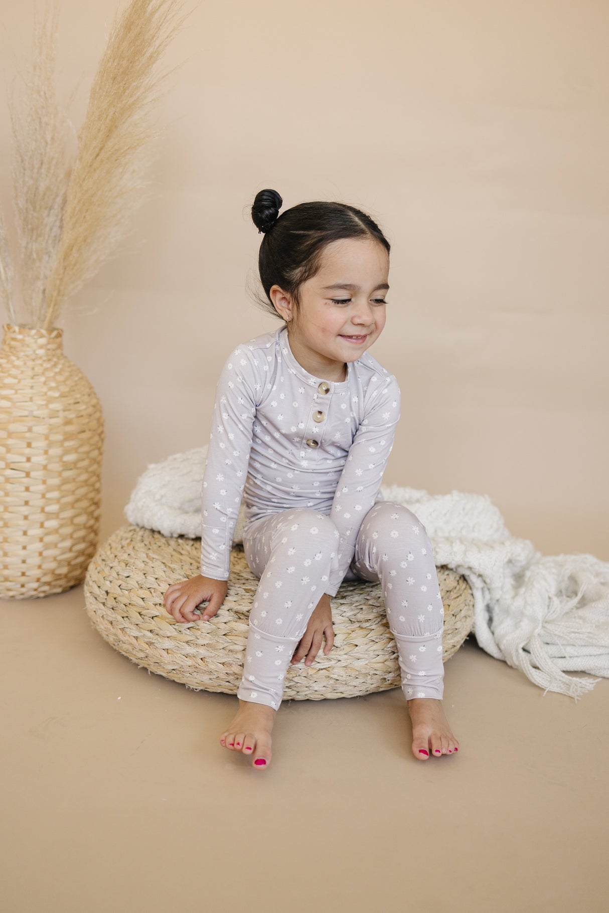 Pijama de bambú de 2 piezas Henley Oopsie Daisy - ¡Tallas para recién nacidos y más!