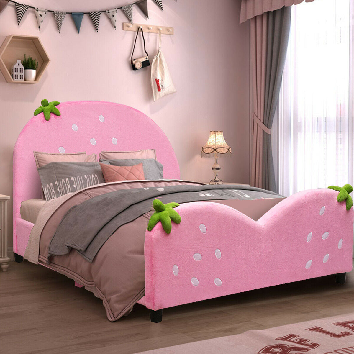 Cama infantil tapizada con diseño de bayas para niños