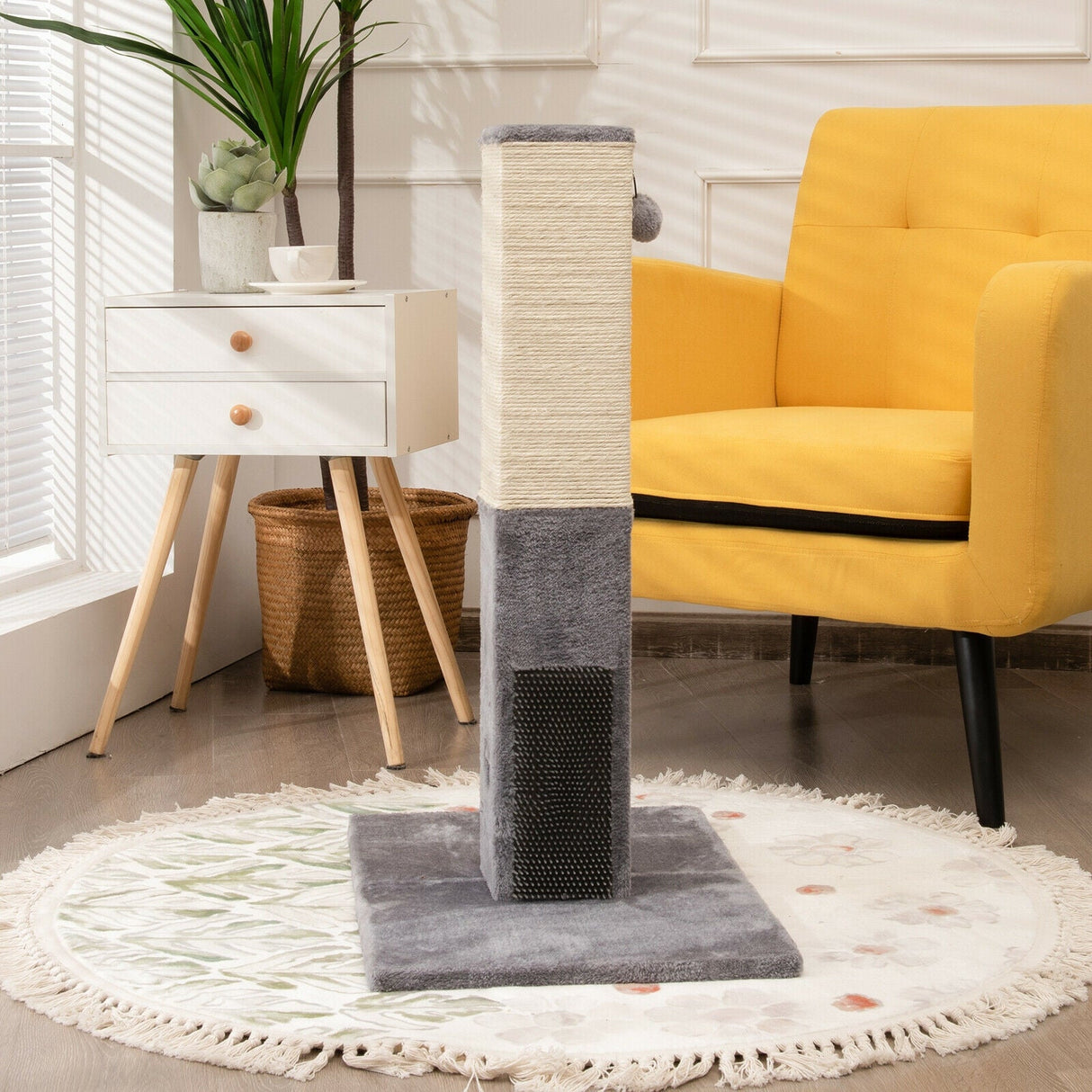 Rascador para gatos de 31 pulgadas de alto con cuerda de sisal y 2 pelotas de felpa - Gris