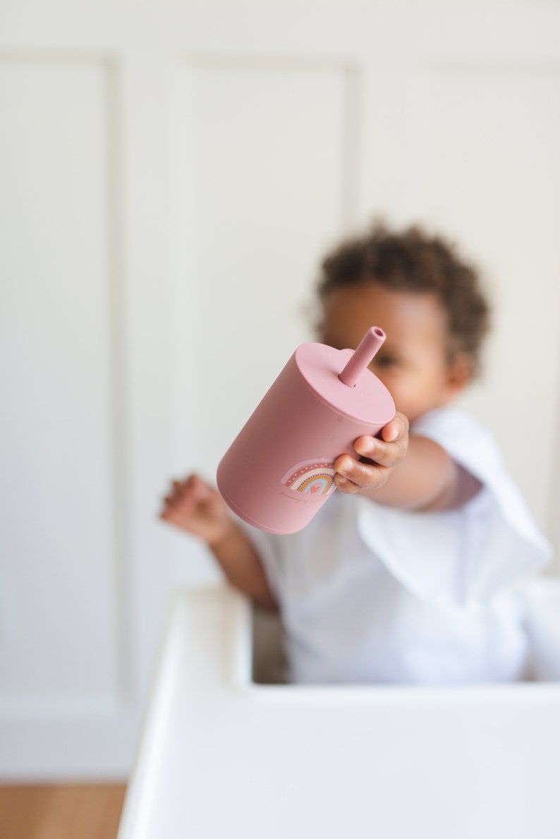 Vaso de silicona con pajita para bebés y niños pequeños - Vaso antiderrame de silicona de 177 ml