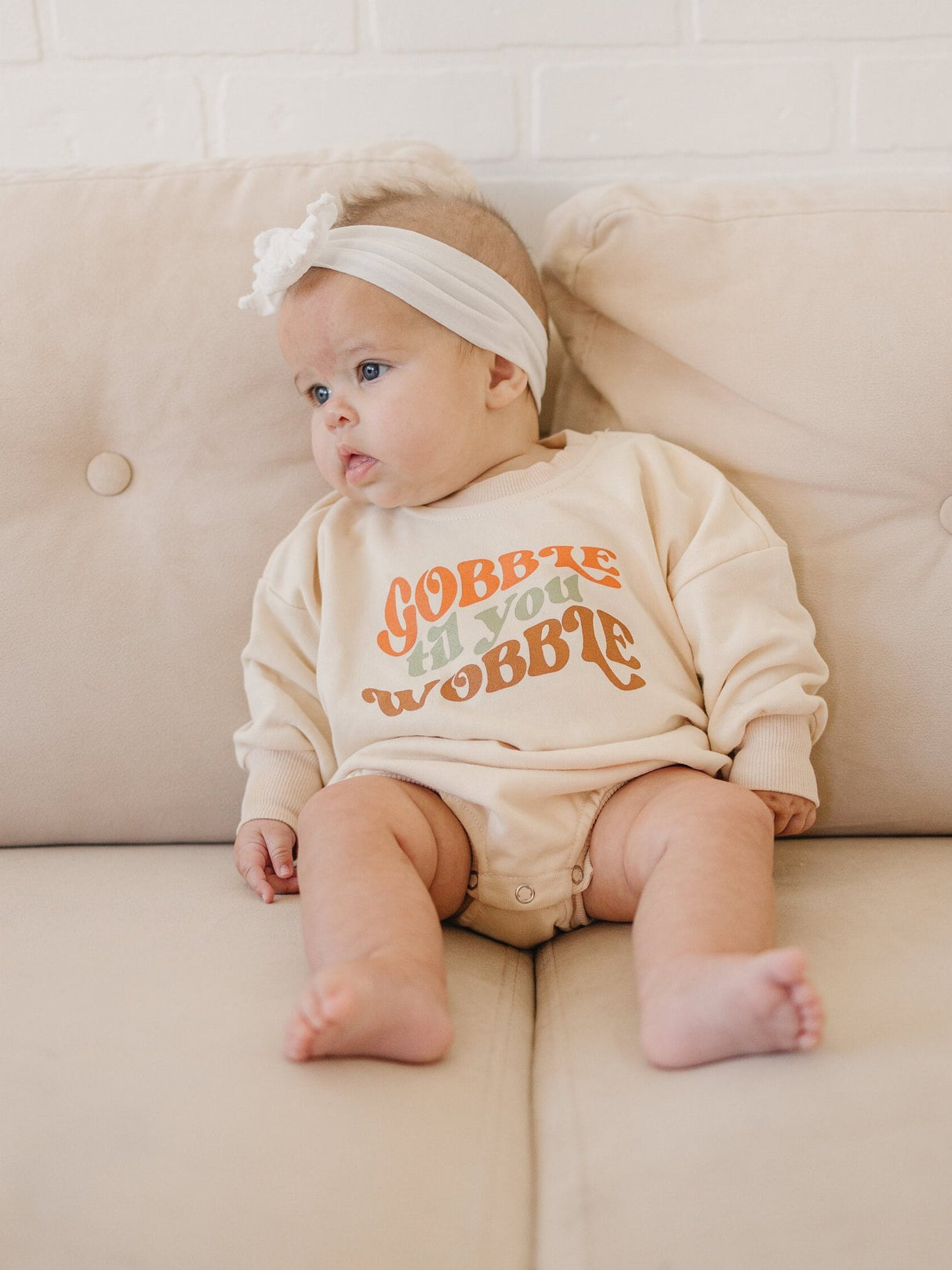 Mameluco de sudadera "Gobble Til You Wobble" - más colores