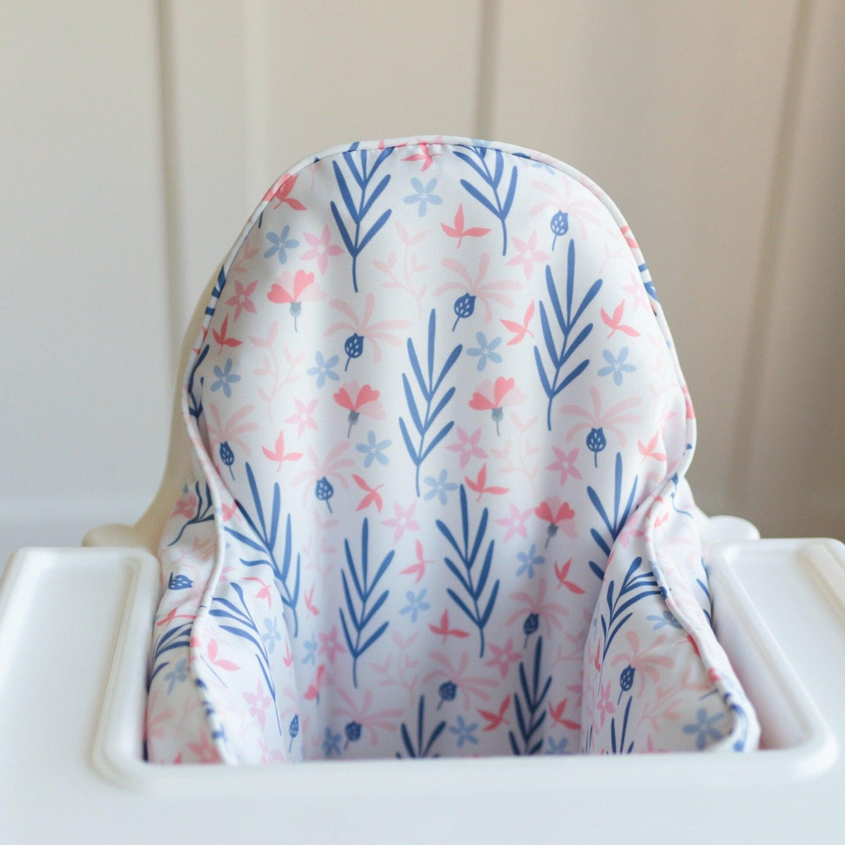 Funda de cojín IKEA Antilop con estampado floral de verano