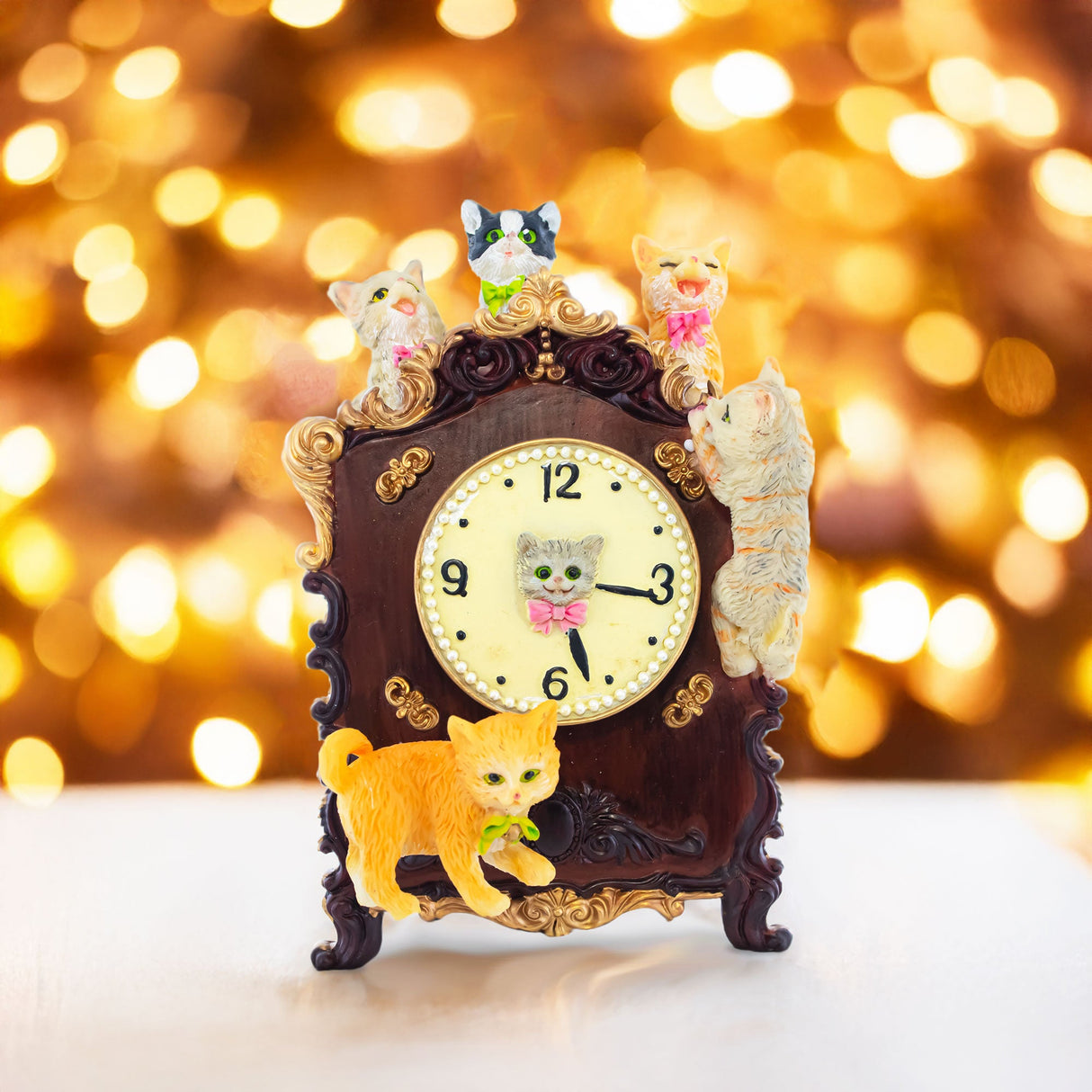 Animated Musical Figurine with Playful Felines