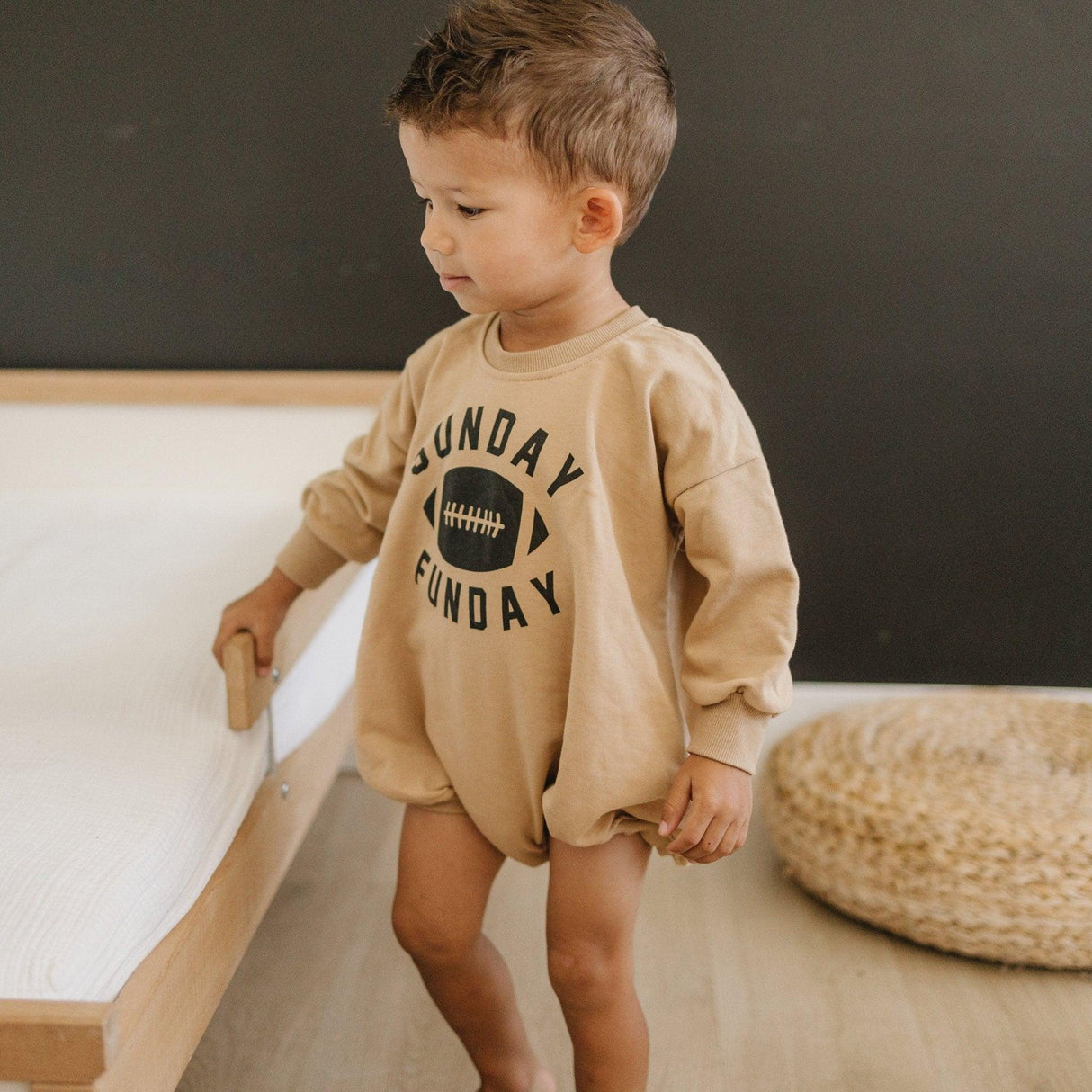 Mameluco con sudadera de fútbol divertido de domingo - más colores