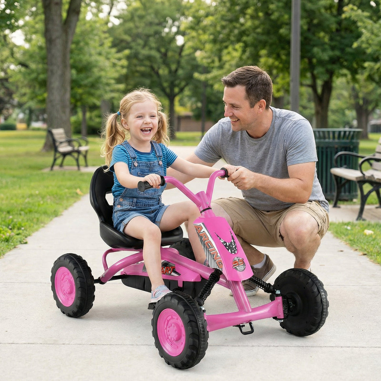 Go Kart para niños de 4 ruedas con manillar de dirección y asiento ajustable