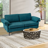 Sofá biplaza moderno de tela con patas de metal y almohadas en los reposabrazos