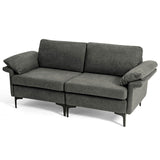 Sofá biplaza moderno de tela con patas de metal y almohadas en los reposabrazos