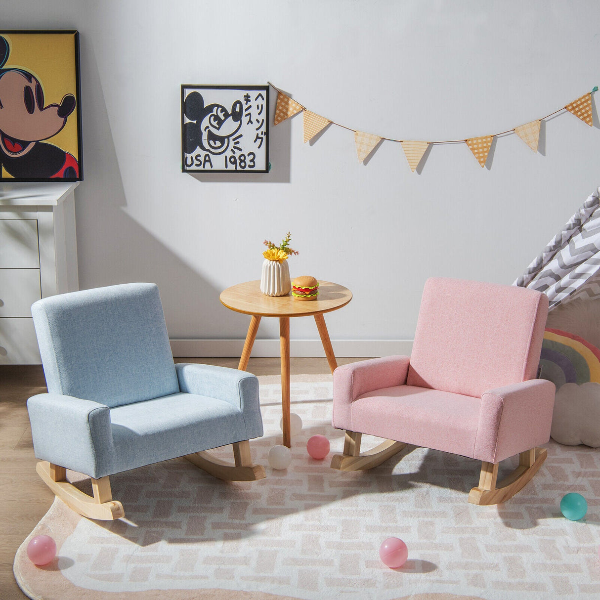 Mecedora infantil con patas de madera maciza
