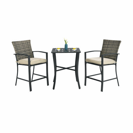 Juego de muebles de bar de ratán de 3 piezas con mesa de listones y 2 taburetes acolchados