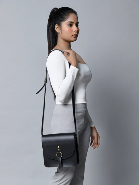 Bandolera de Elegancia Negra