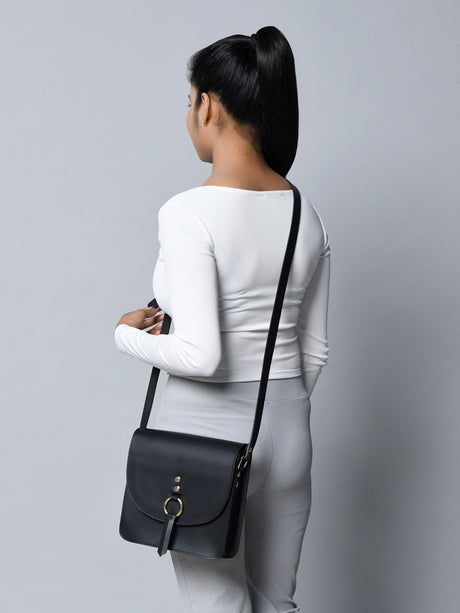 Bandolera de Elegancia Negra