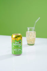 Caja de refresco de manzana espumoso endulzado con miel