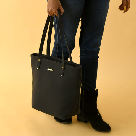 Bolso de mano de cuero vegano Era - Negro medianoche