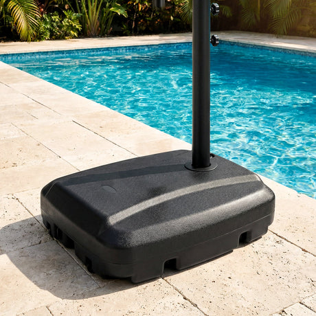 Base para sombrilla de patio voladiza de 220 libras con ruedas, rellenable, soporte para sombrilla lateral - Negro
