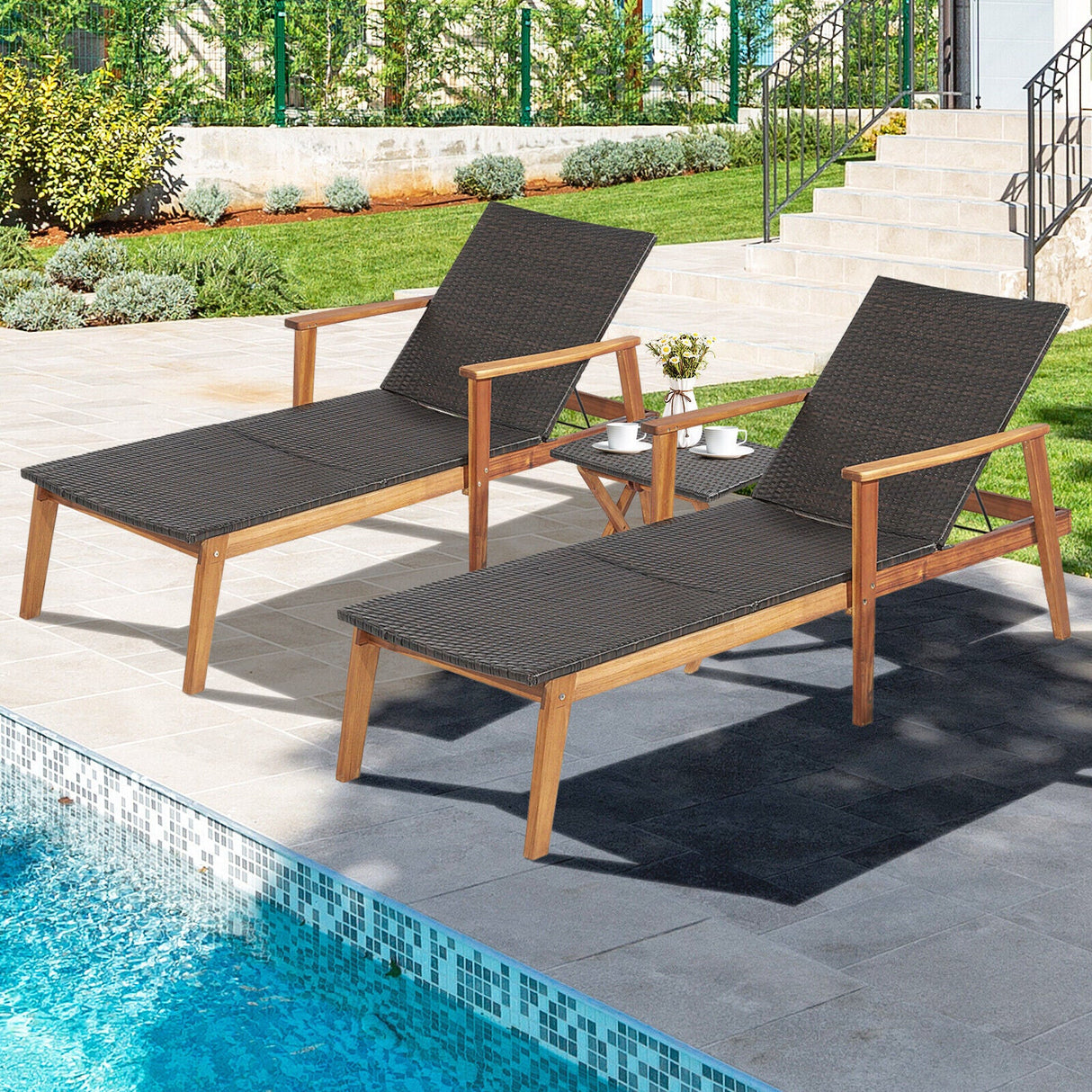 Juego de tumbona de patio y mesa con respaldo ajustable de 4 niveles