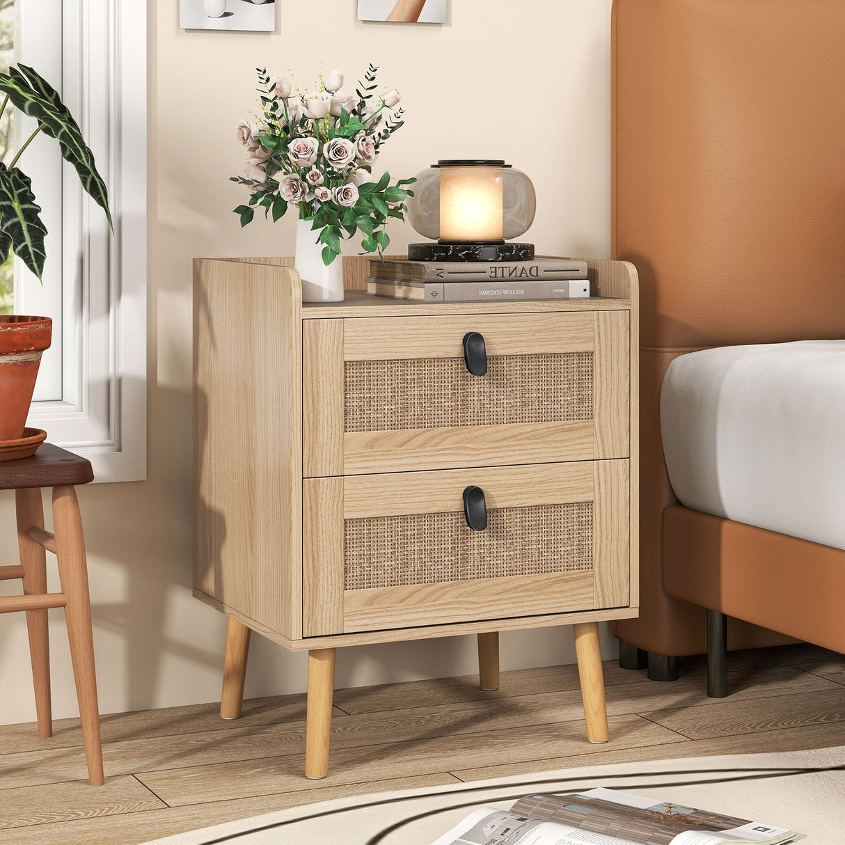 Mesita de Noche Moderna con 2 Cajones Decorados con Ratán