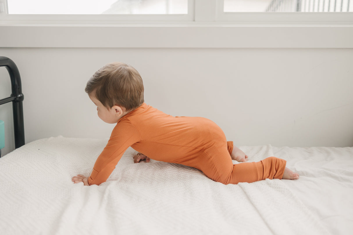 Pijama enterizo de bambú sólido - más colores