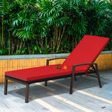 Tumbona reclinable de ratán para patio con respaldo ajustable y cojín