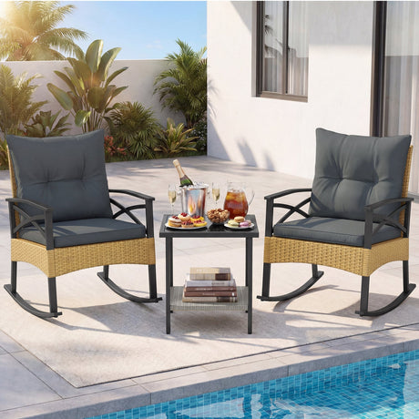 Conjunto de 3 mecedoras de ratán para exterior con mesa auxiliar de 2 niveles para jardín y patio trasero