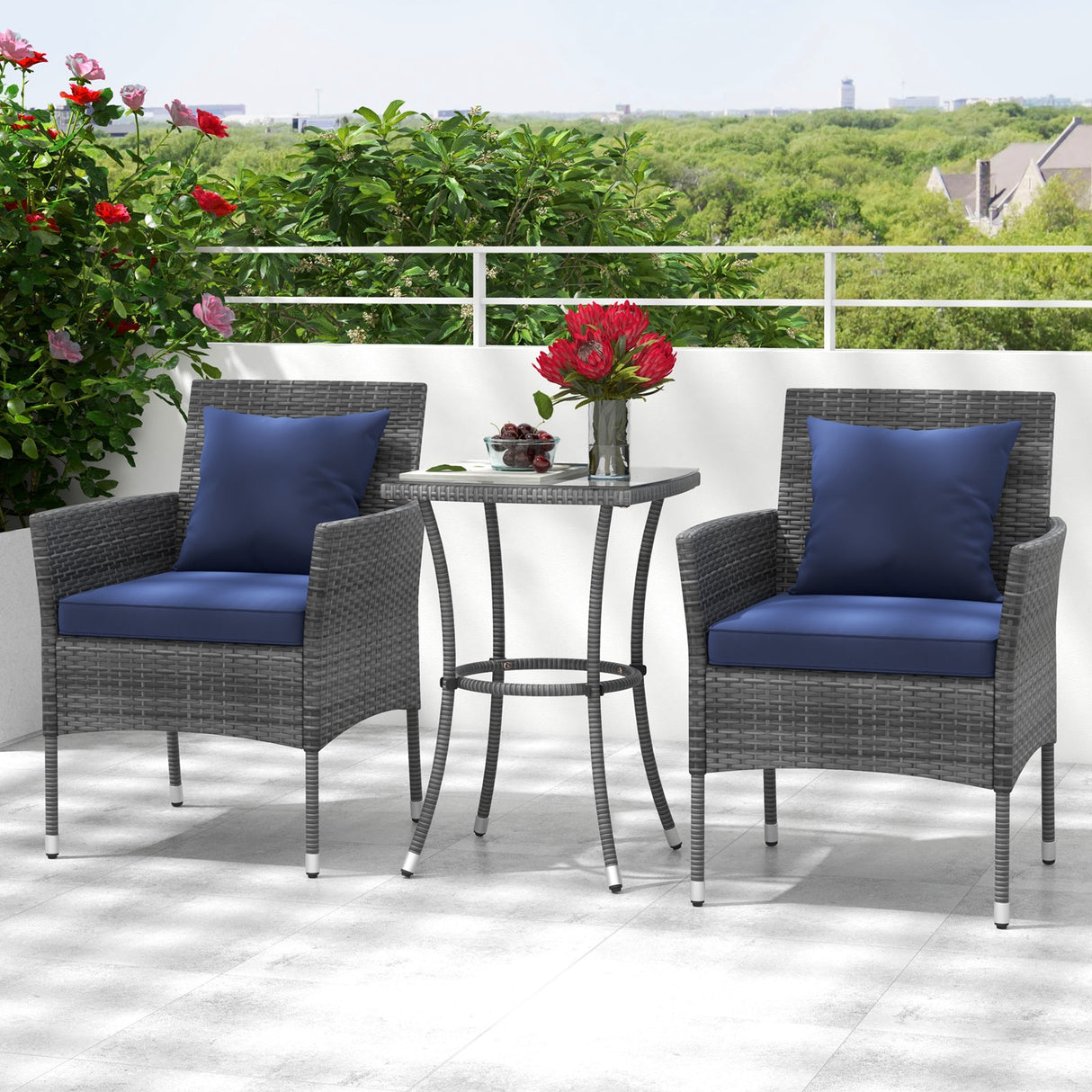 Juego de muebles de patio de 3 piezas con sillas de patio acolchadas y mesa de centro de vidrio templado
