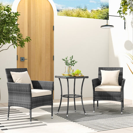Juego de muebles de patio de 3 piezas con sillas de patio acolchadas y mesa de centro de vidrio templado