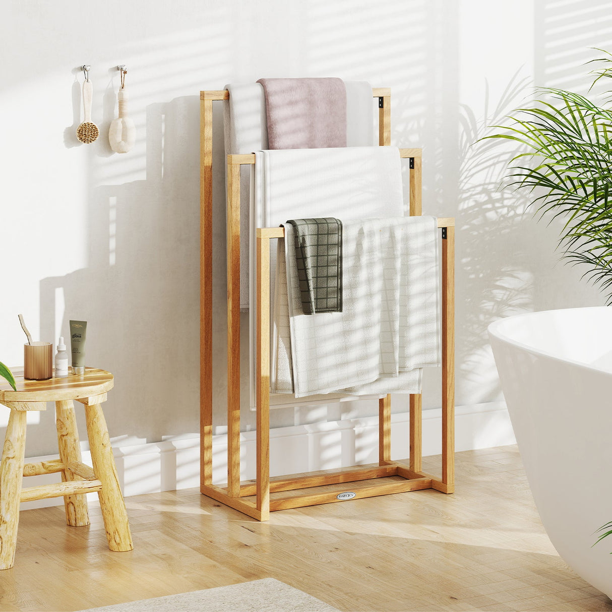 Toallero de madera de teca de 3 niveles con 3 barras transversales para colgar
