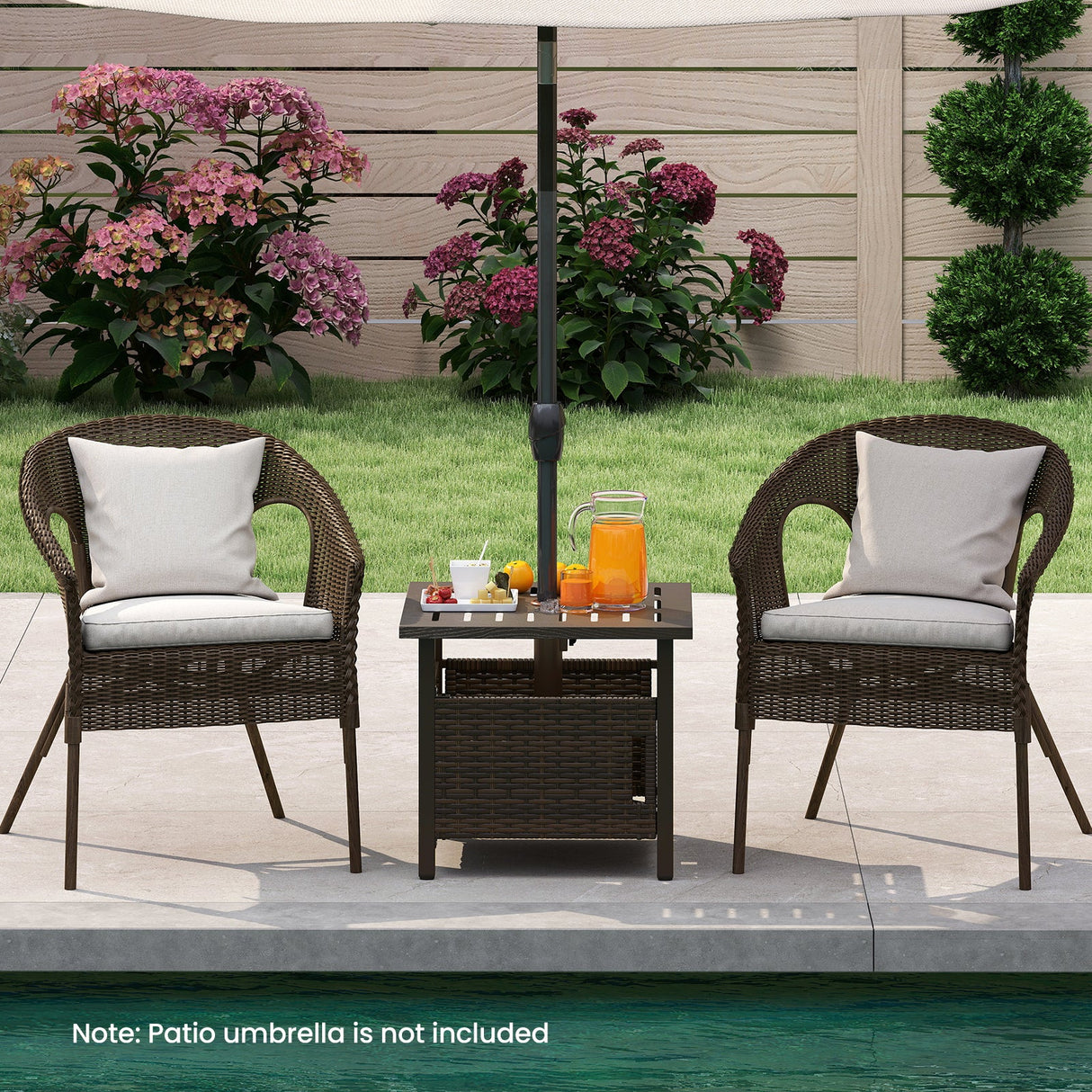 Mesa auxiliar de exterior con agujero para sombrilla de 4.9 cm, de mimbre PE, para patio, para todo tipo de clima - Marrón