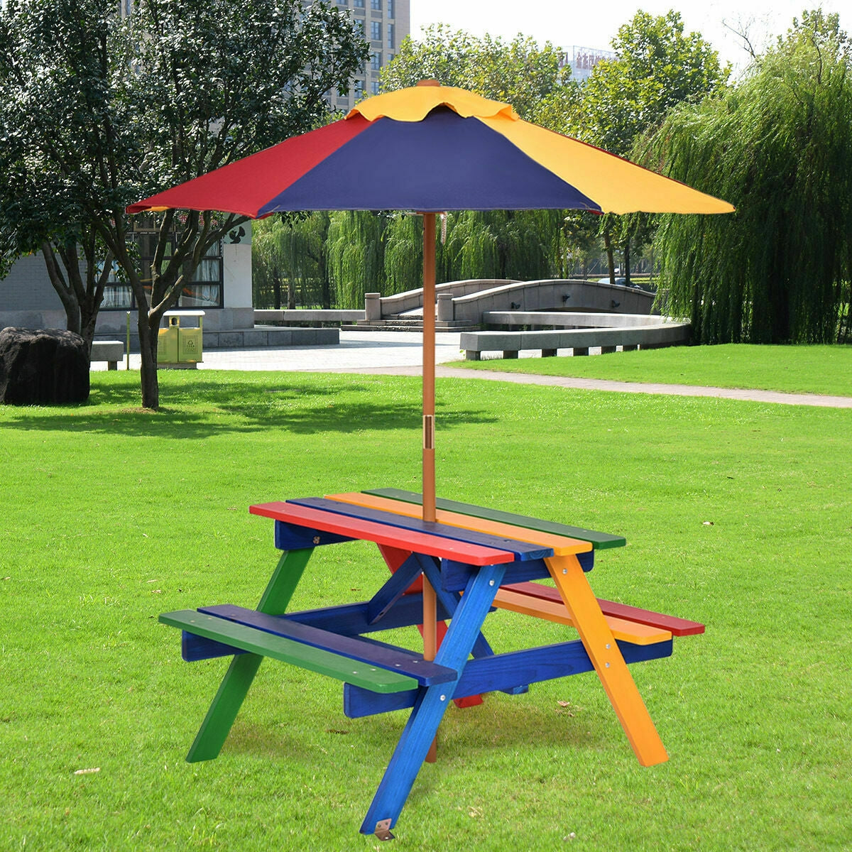 Mesa de picnic para niños de 4 asientos con sombrilla
