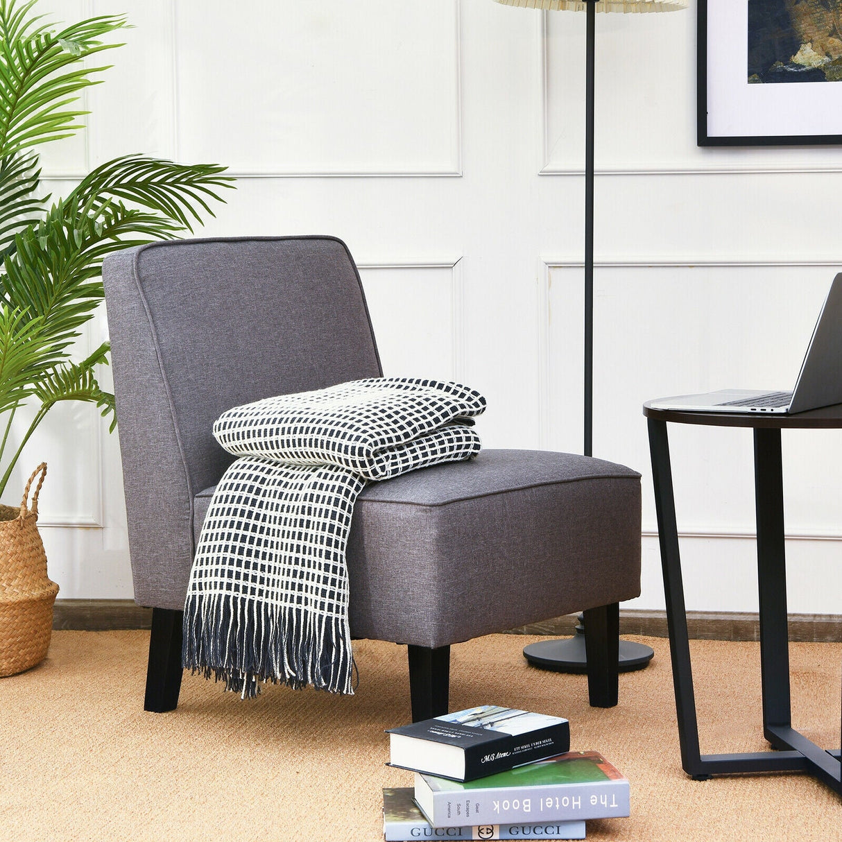 Sillón decorativo moderno sin brazos con patas de madera de caucho